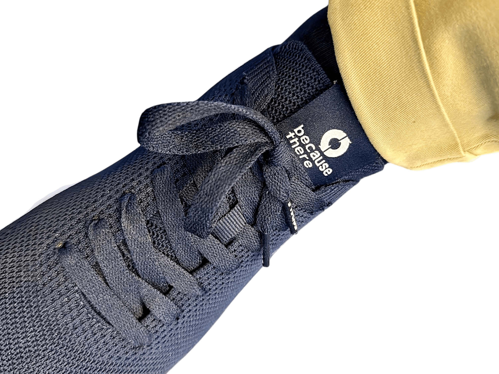 Because There Laufschuhe - Schwarze Sportschuhe mit weißer Sohle 2