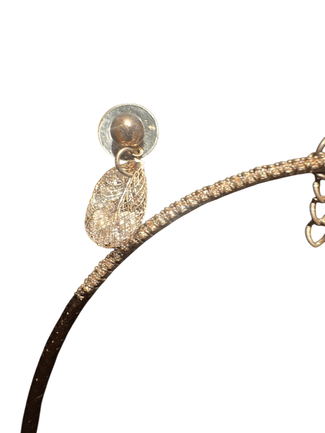 Elegant Gold-Tone Rhinestone Choker Necklace with Leaf Charms 3