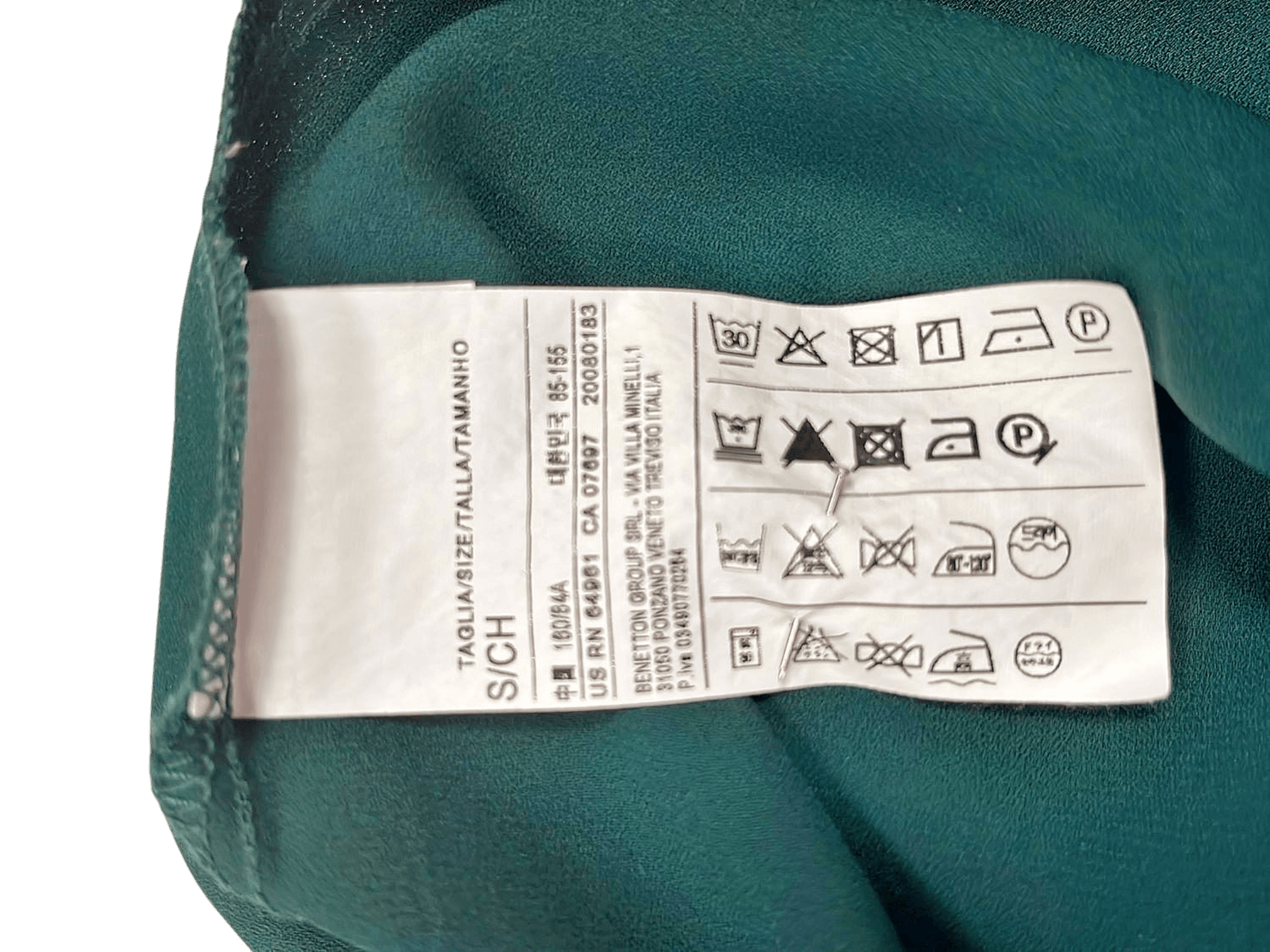 Sisely Elegante Dunkelgrüne Bluse mit Zierknöpfen 5