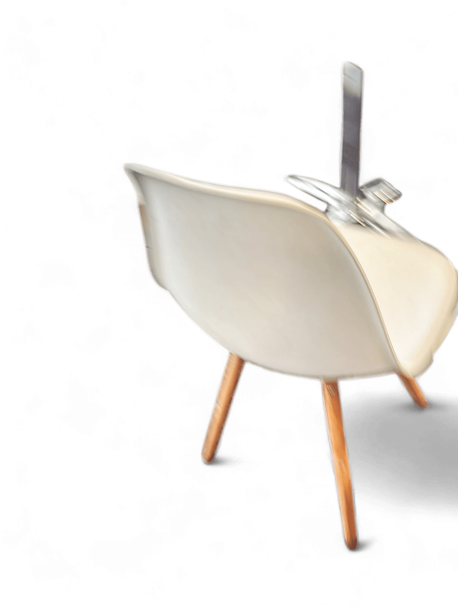 Modern Eames-style Dining Chairs with Wooden Legs 2