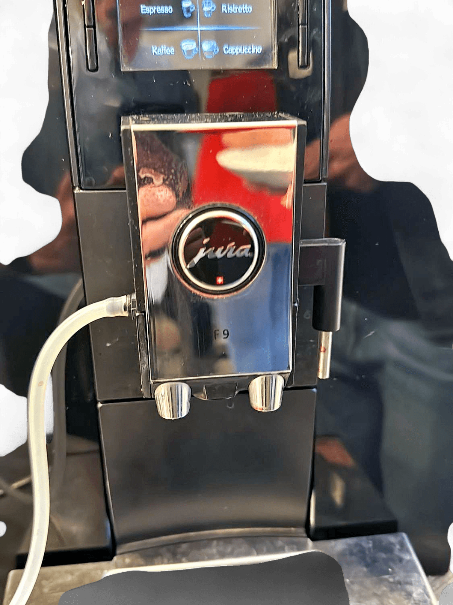 Jura F9 Kaffeevollautomat mit Cool Control Milchkühler 2