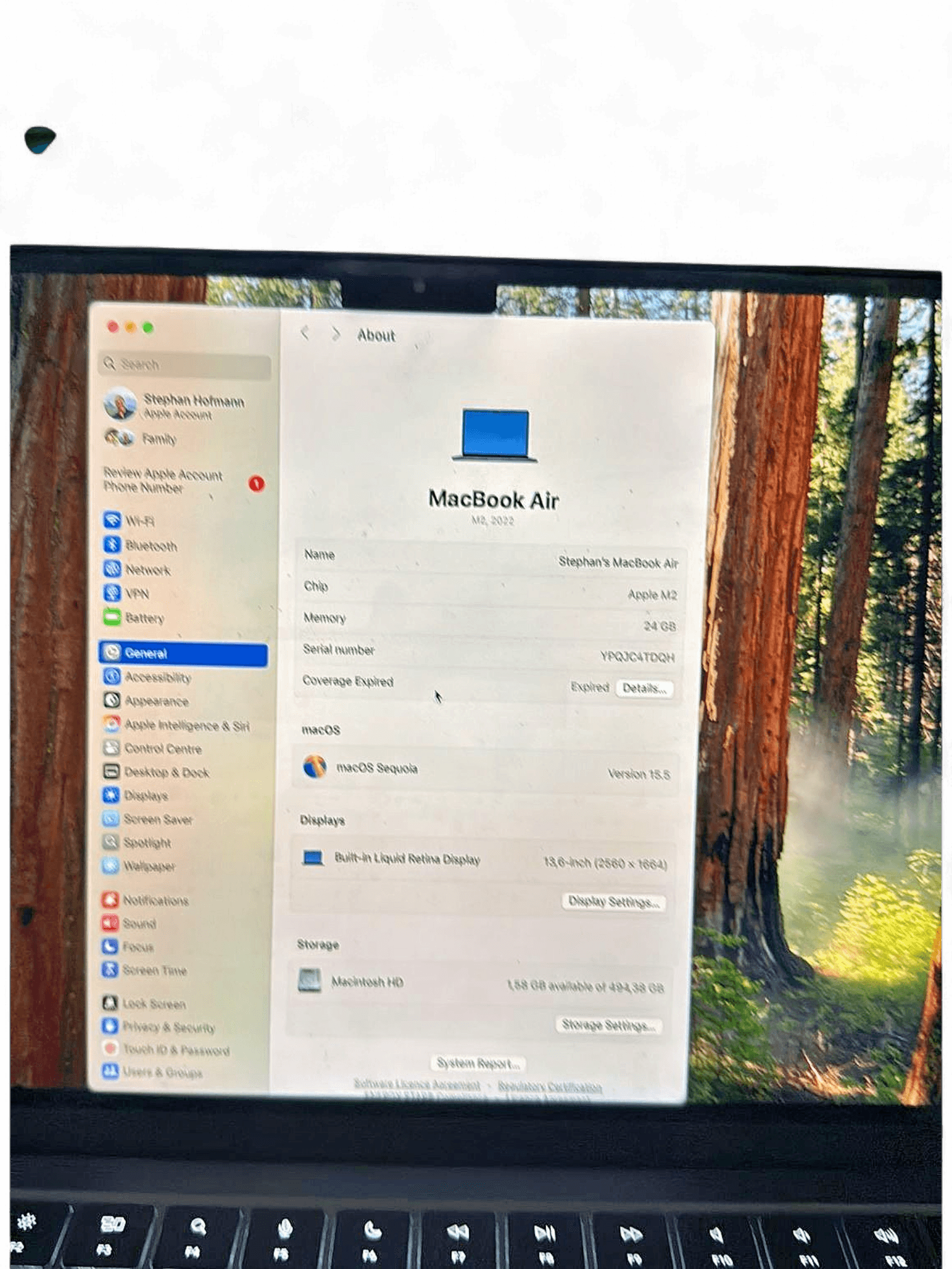 Apple MacBook Air M2 2022 - 24GB RAM, Space Gray 3