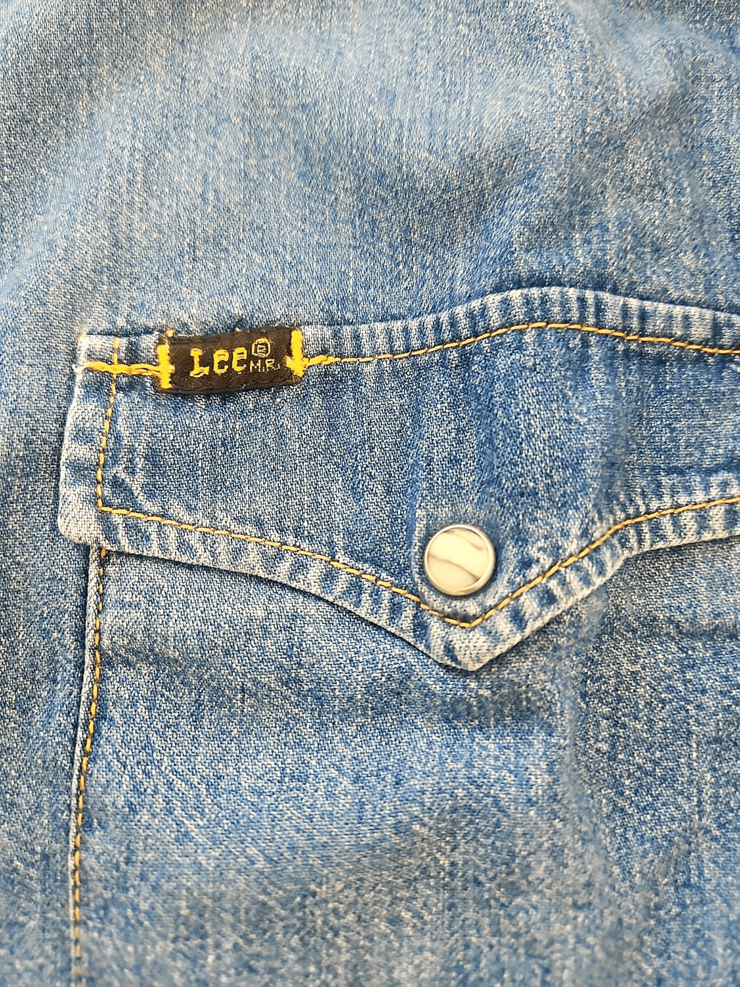 Lee Denim Button-Down Shirt - Size M 3