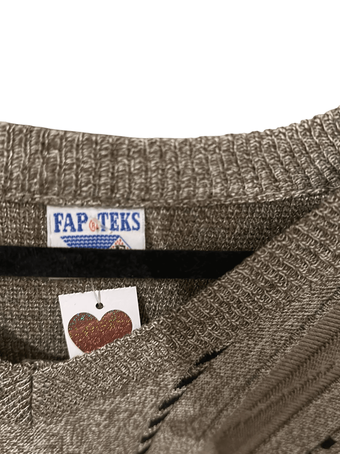Vintage Fap Teks Grey Patterned V-Neck Sweater - 100% Acrylic 4