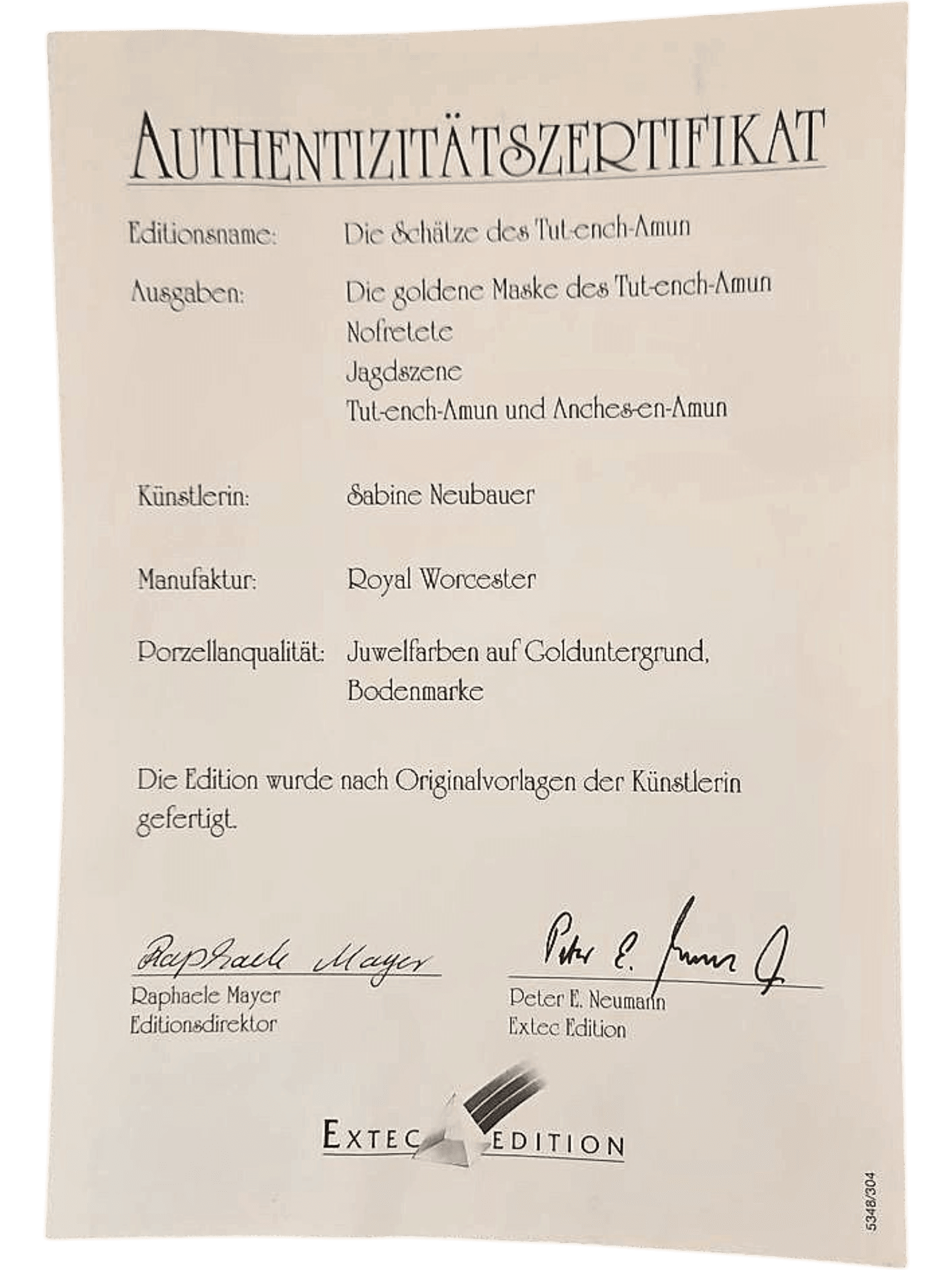 Royal Worcester Egyptian Collector Plate - Tutankhamun and Queen 3