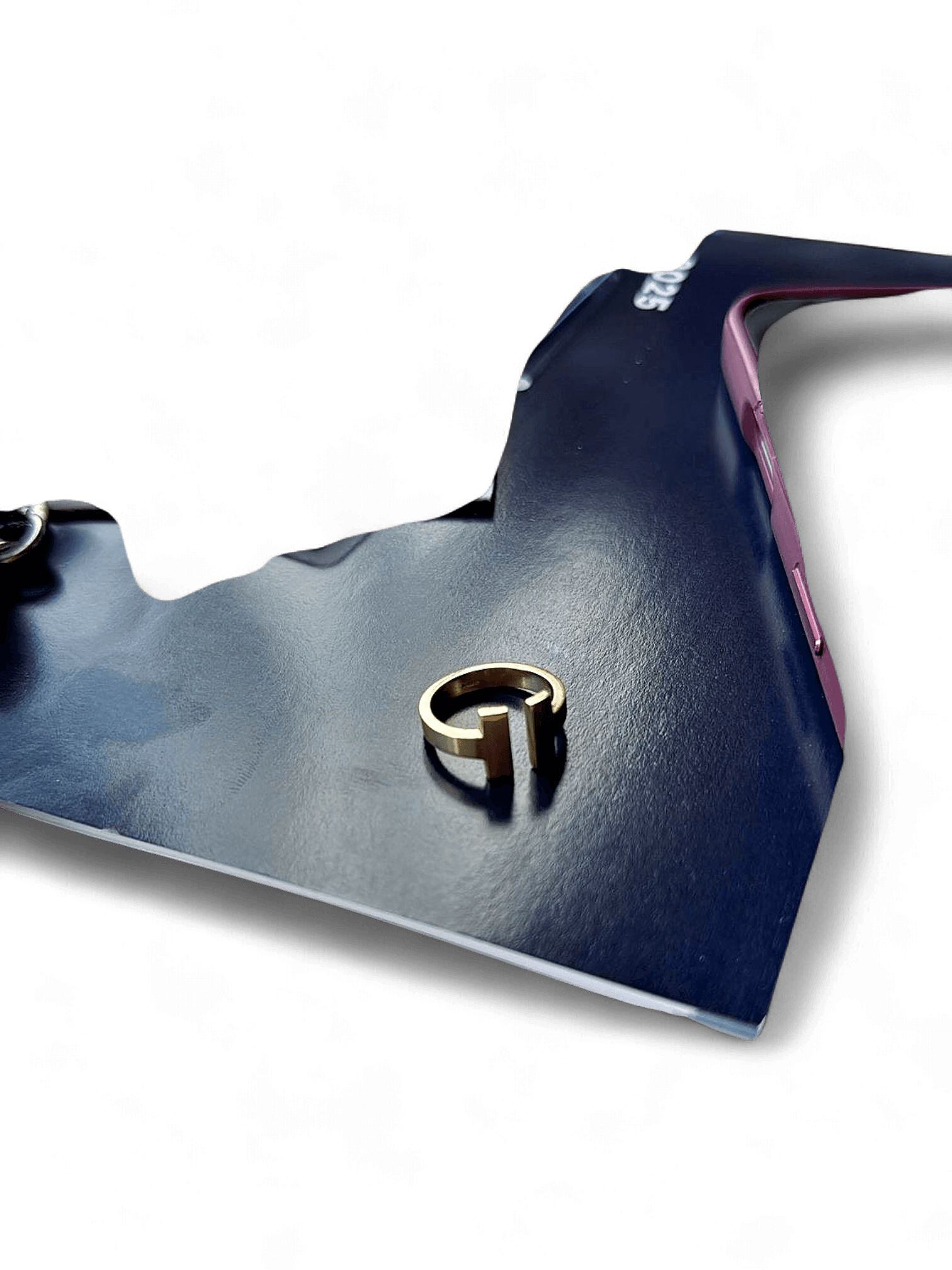 Minimalist Gold T-Bar Statement Ring - Modern Geometric Design 1