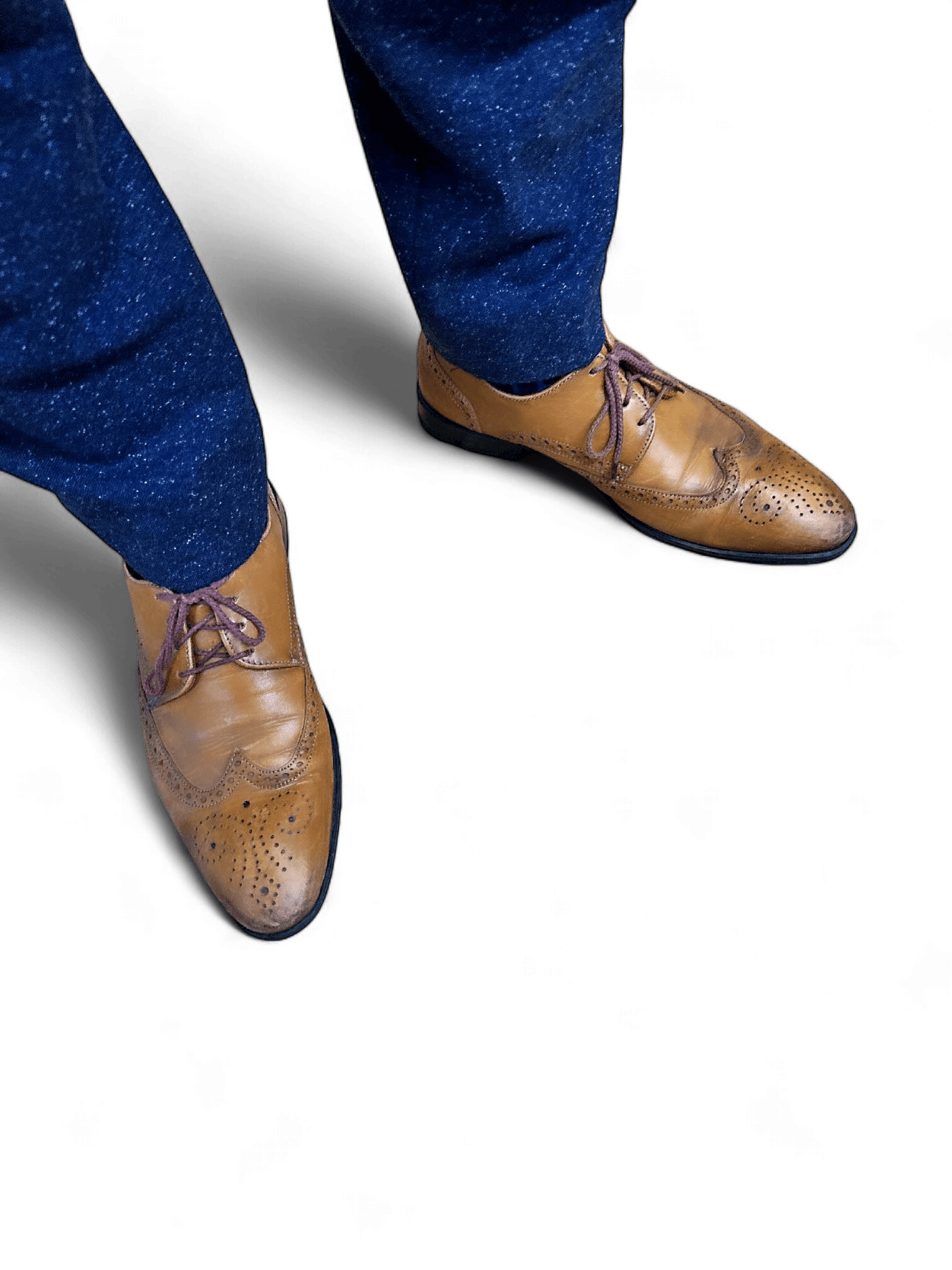 Stylish Brown Leather Wingtip Oxford Shoes with Purple Laces 1