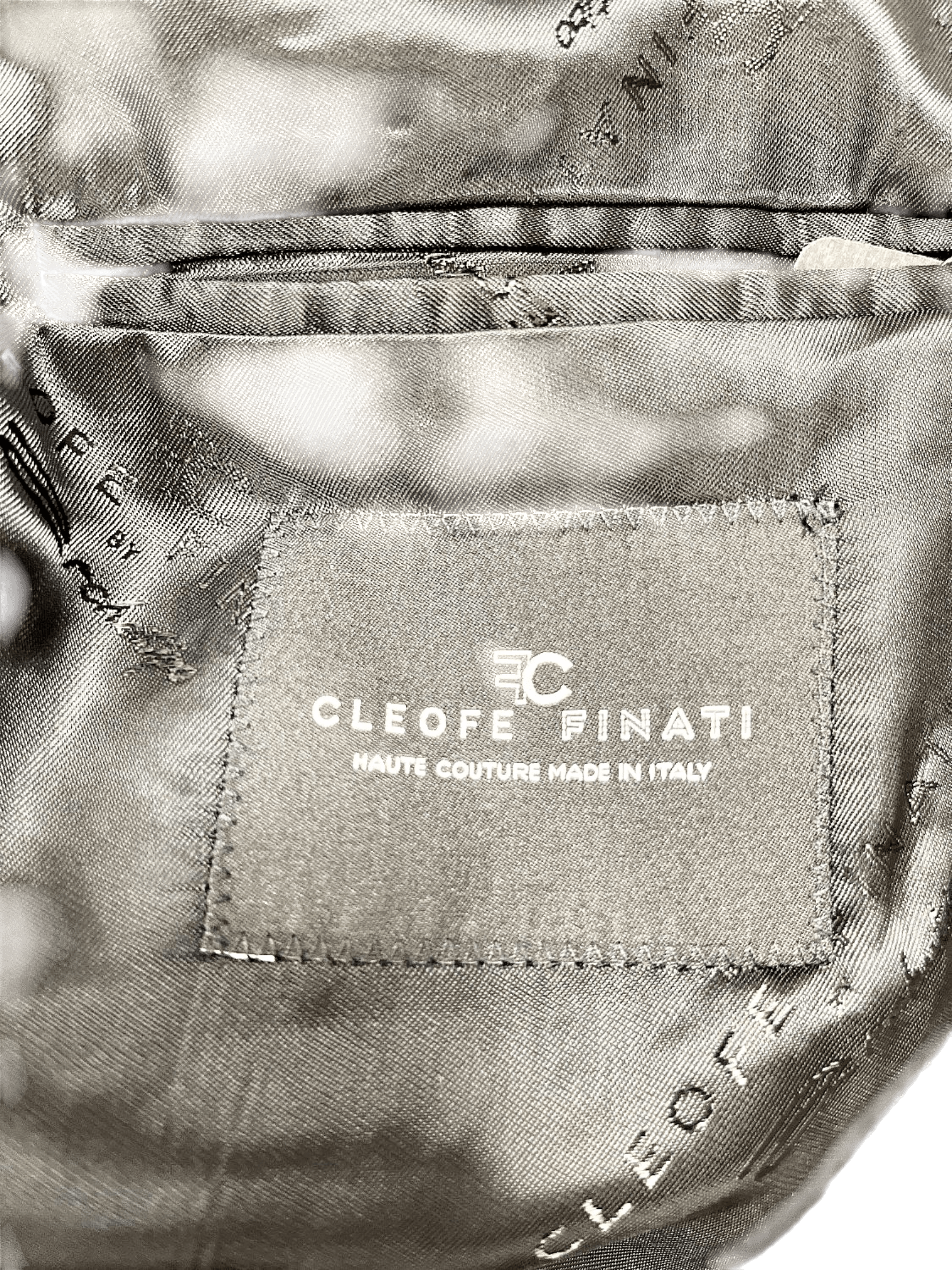 Eleganter schwarzer Herren-Frack - Formelle Abendgarderobe 6