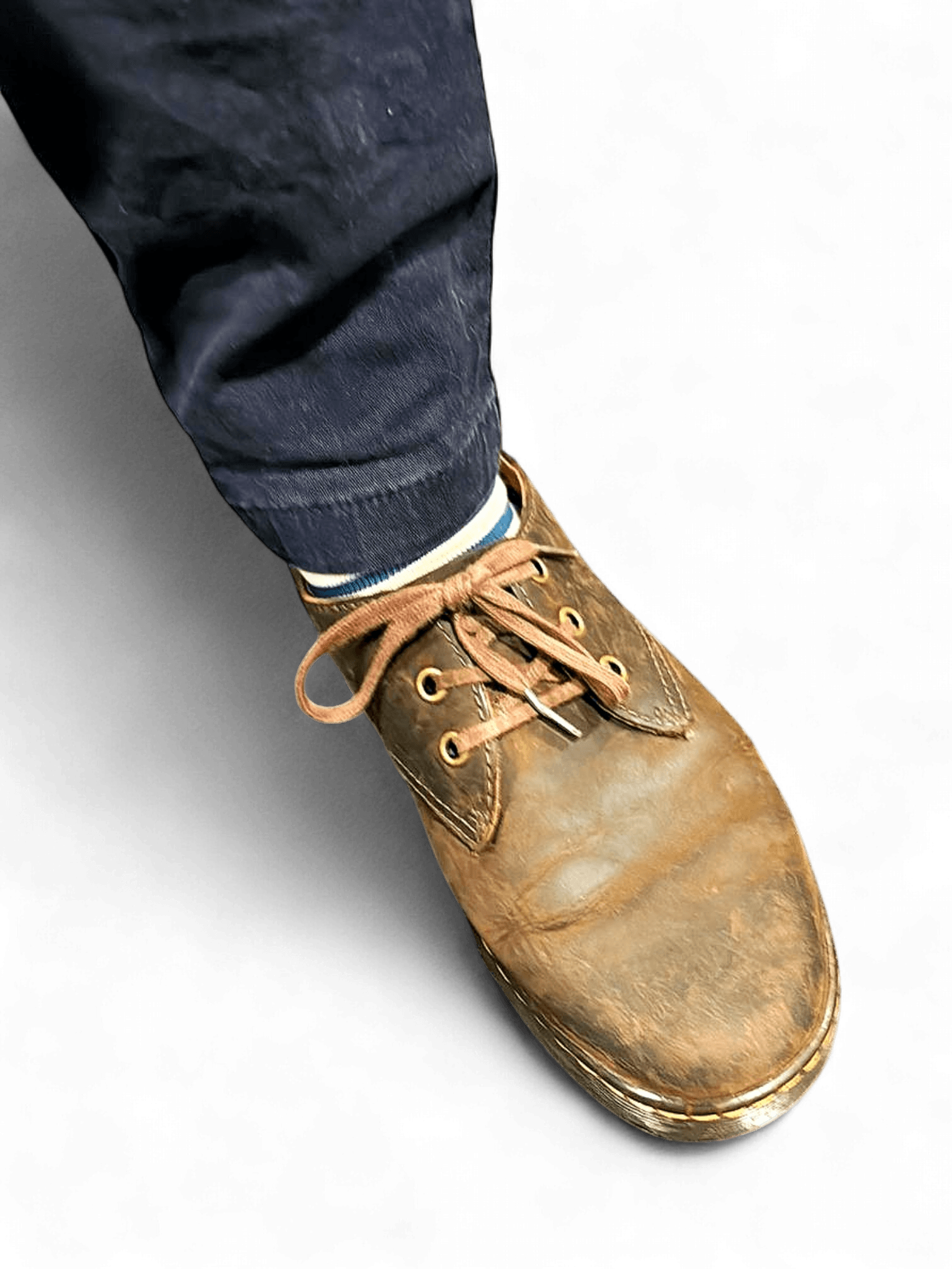 Men's Dr. Martens Brown Leather Oxford Shoes - Well-Worn 2