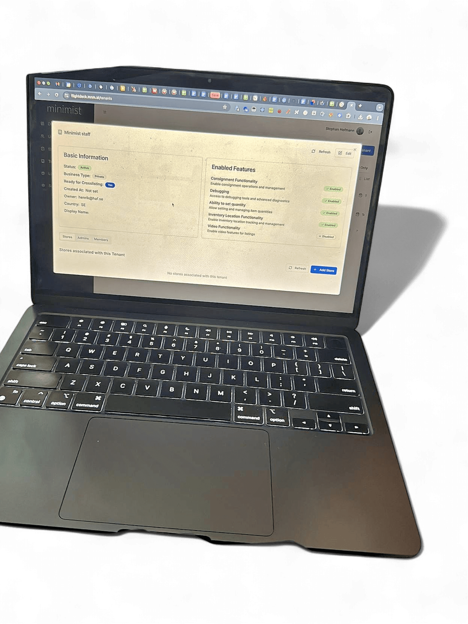 Apple MacBook Air M2 2022 - 24GB RAM, Space Gray 1