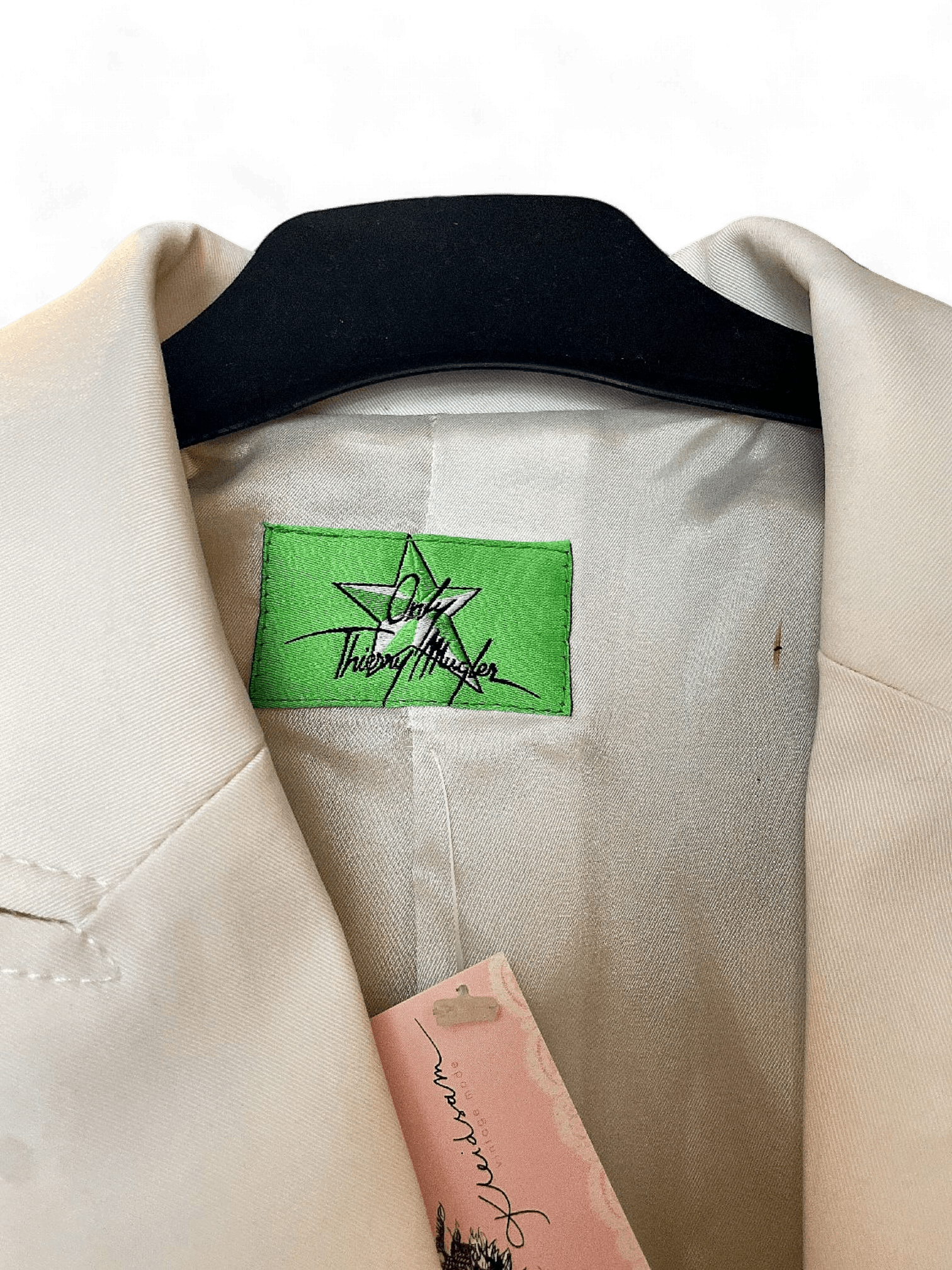 Chic White Thierry Mugler Blazer - Elegant Designer Piece 3