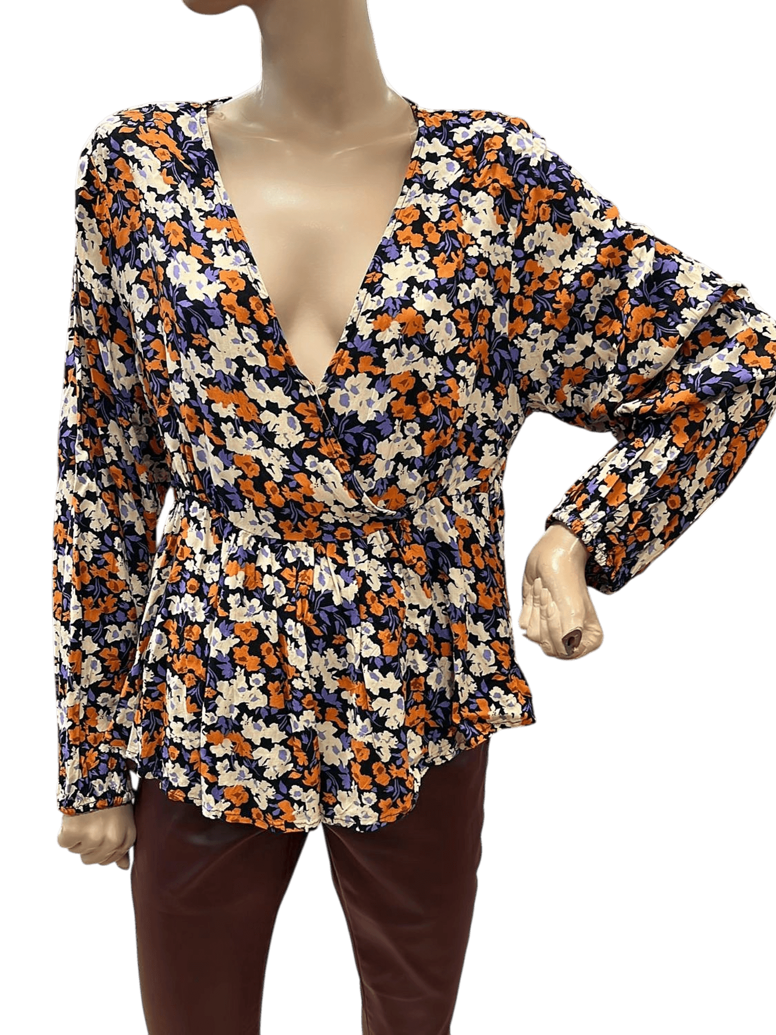 AMISU Blumengemusterte Wickelbluse mit V-Ausschnitt - Größe XXL 1