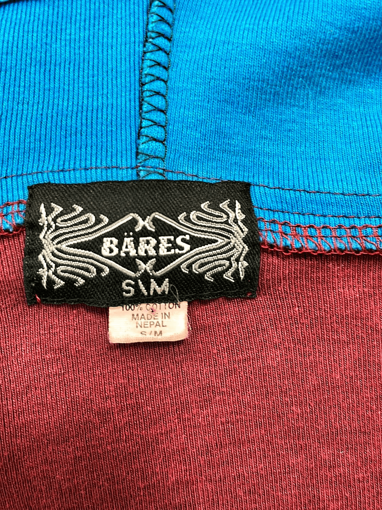 BÄRES Handgefertigte Patchwork-Jacke mit Kapuze - Größe S/M 3