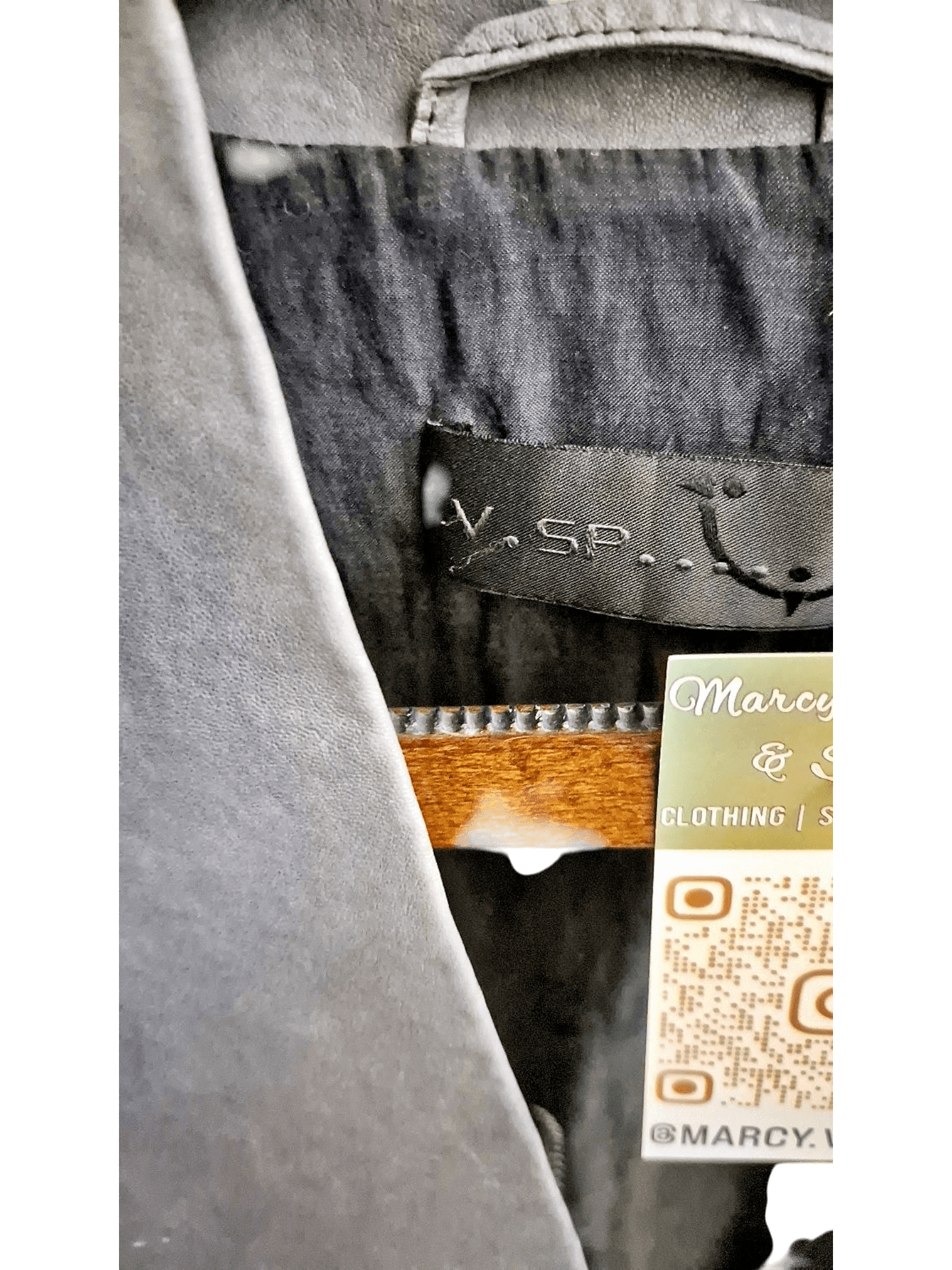 Grey Leather Jacket from Mardy Vintage - Stylish Zip-Up Design 2