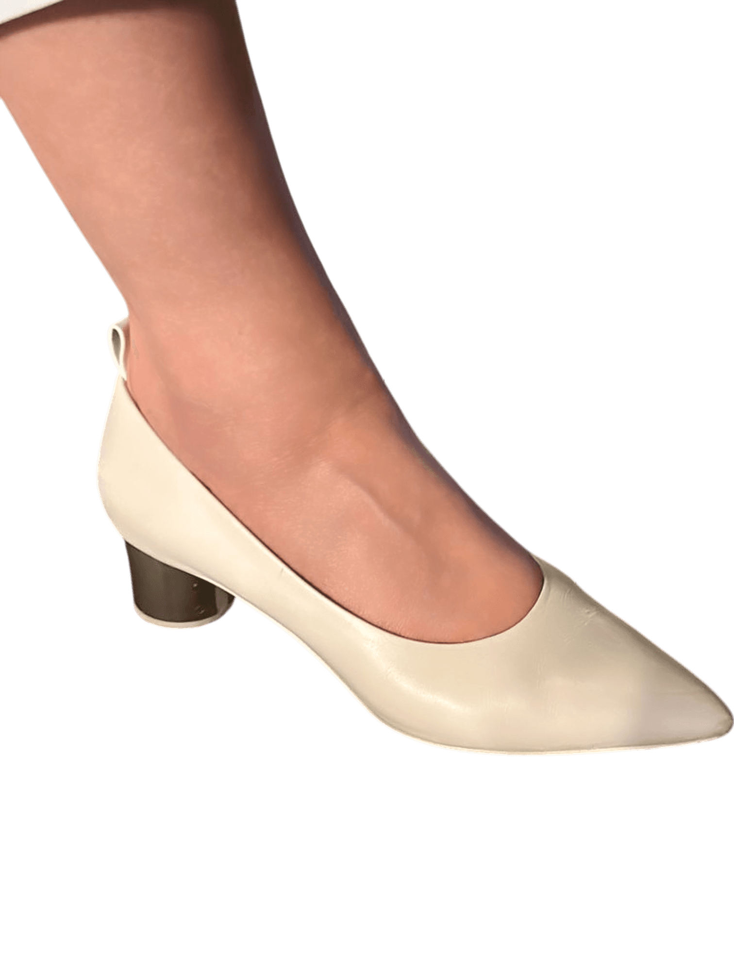 Elegante weiße Pumps mit modernem Absatz 1