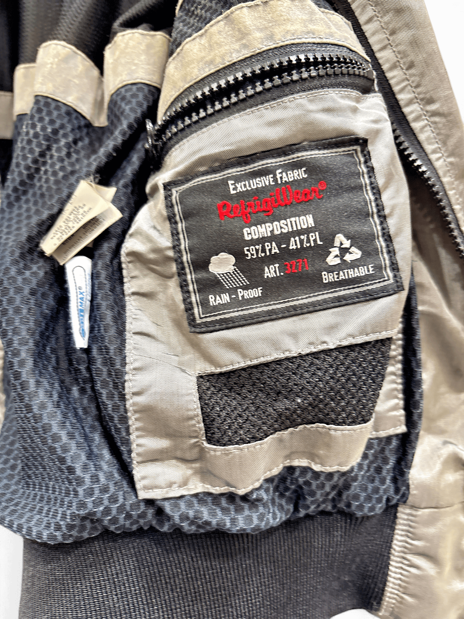 RefrigiWear Gray Bomber Jacket 3