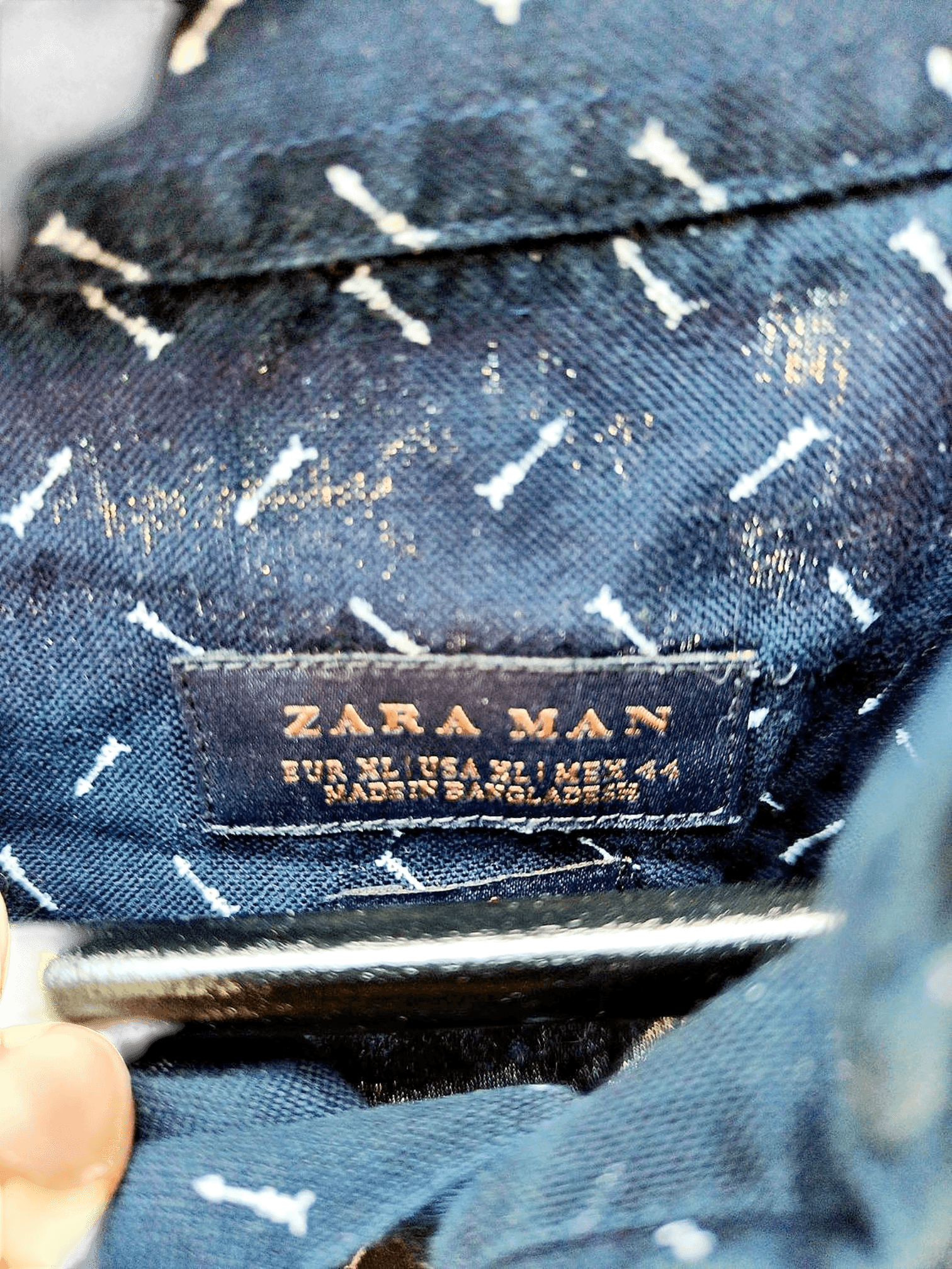 ZARA MAN Black Button-Down Shirt with White Pattern - Size 44 3