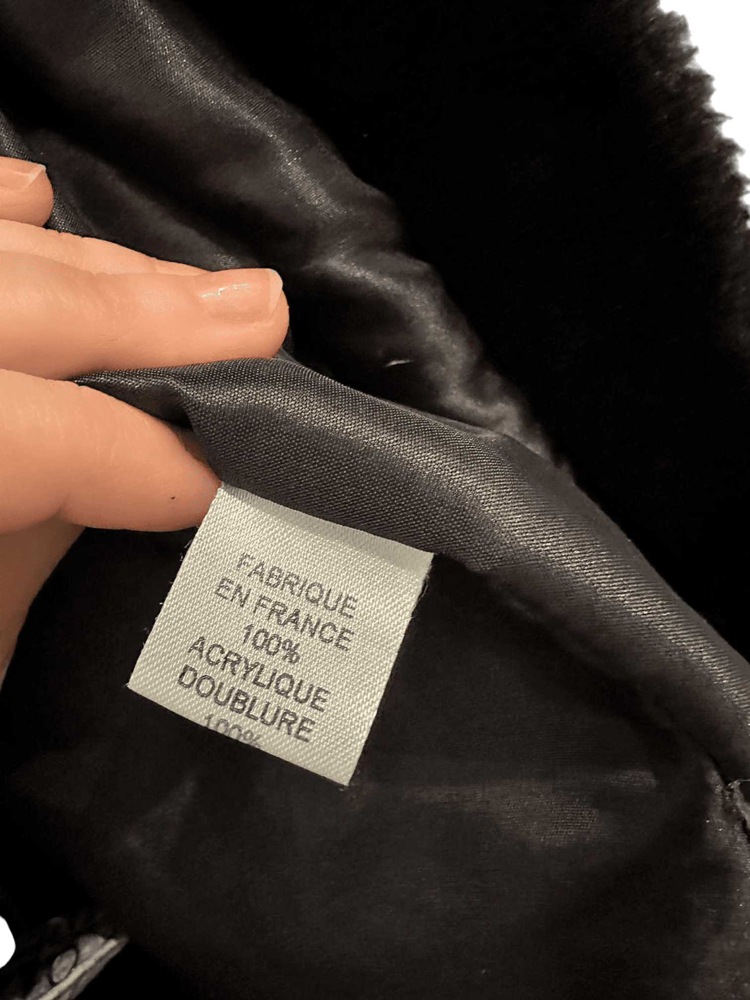 Elegant Black Faux Fur Coat with Leopard Print Collar 4