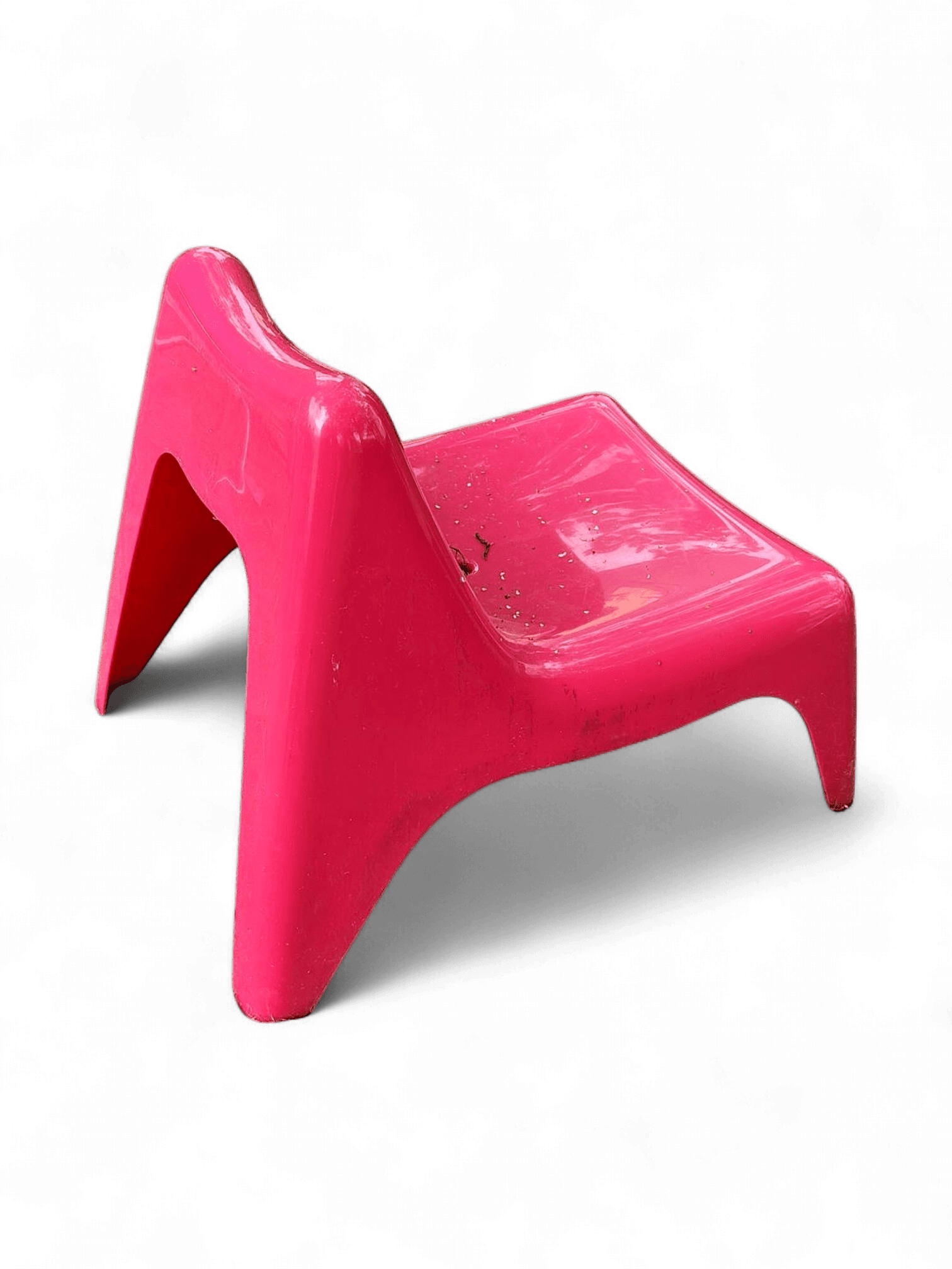 Pink Modern Plastic Outdoor Lounge Chair 1
