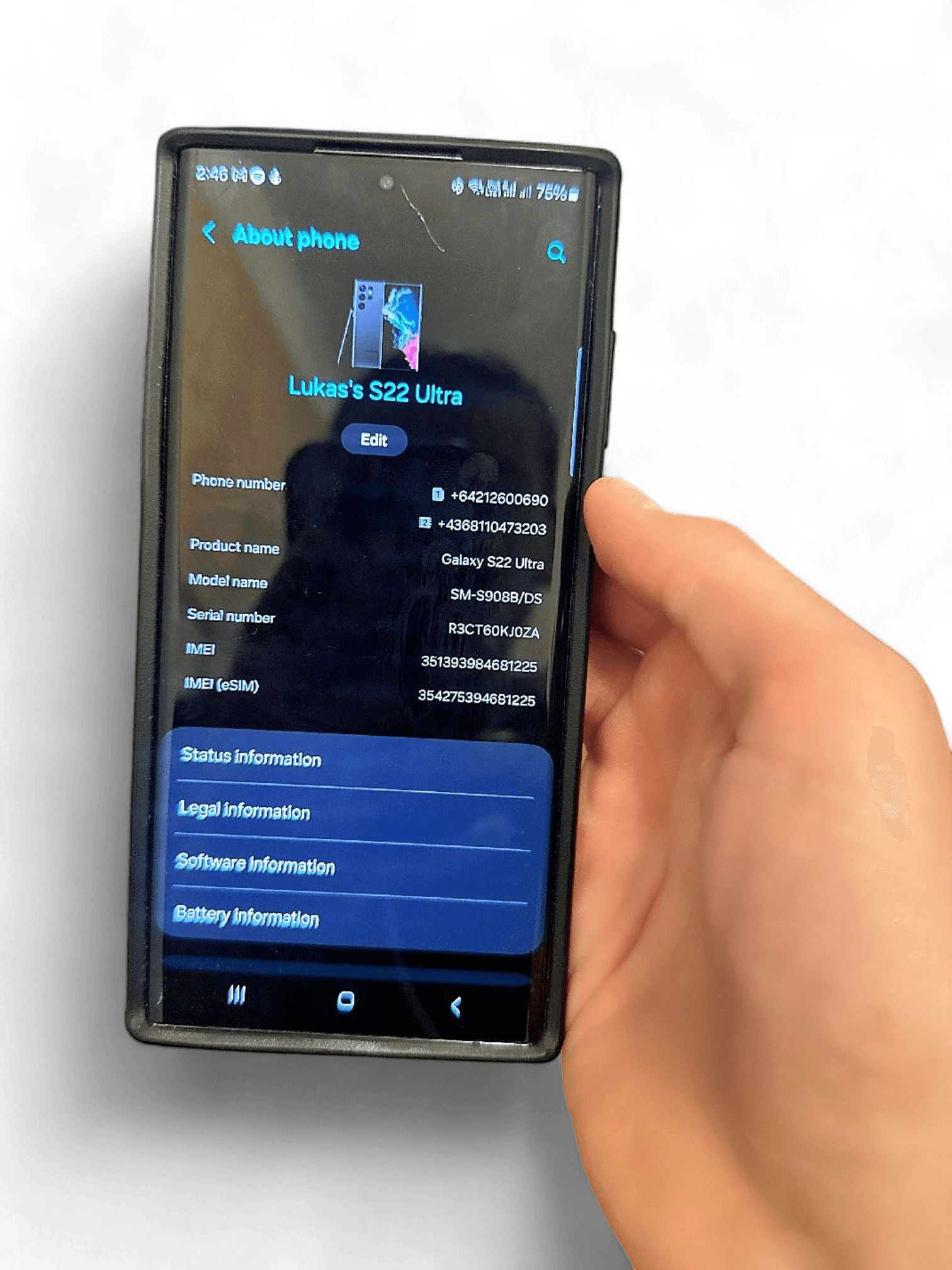 Samsung Galaxy S22 Ultra i svart 1