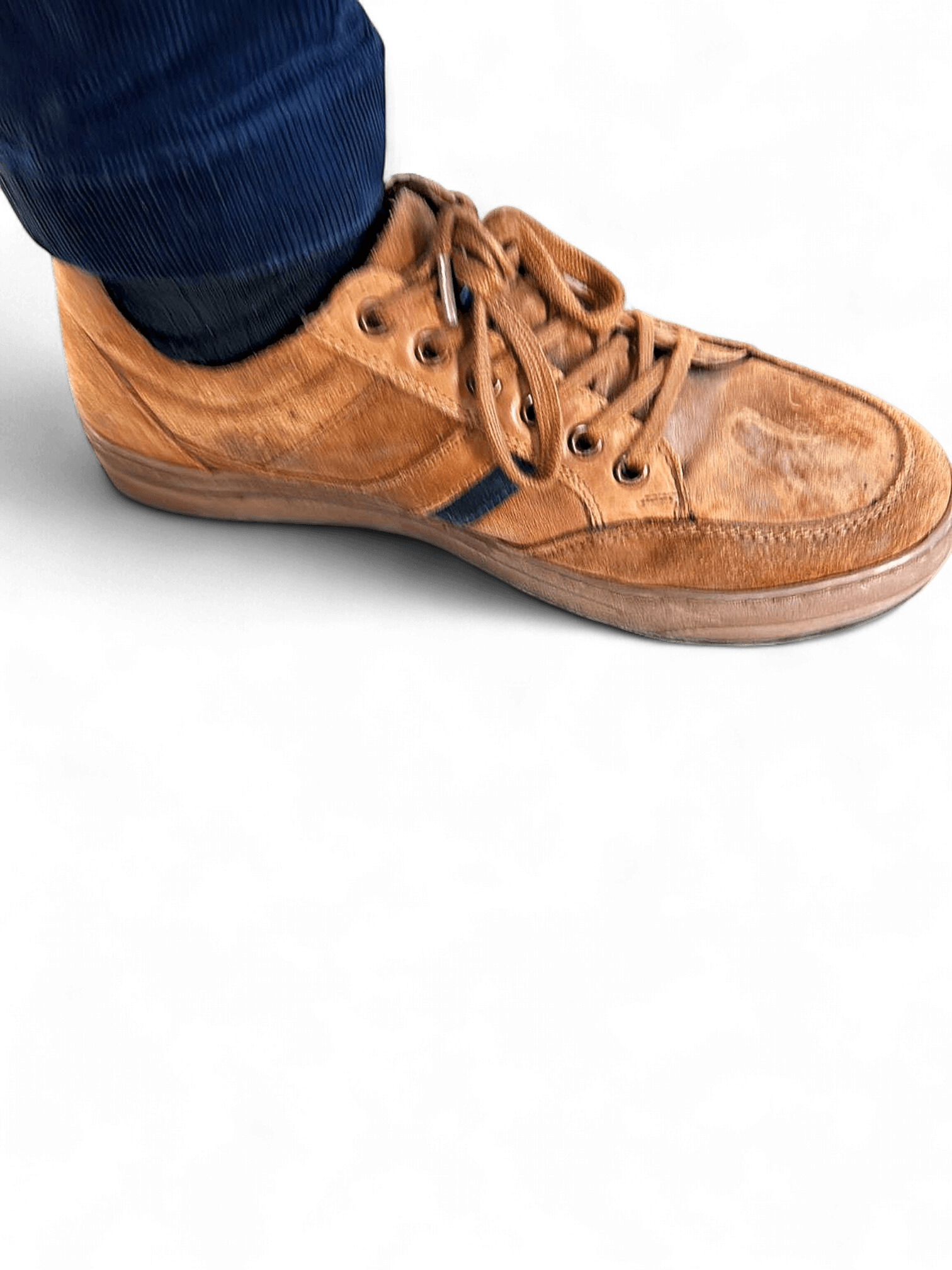 Brown Leather Casual Sneakers with Dark Stripe Detail 2