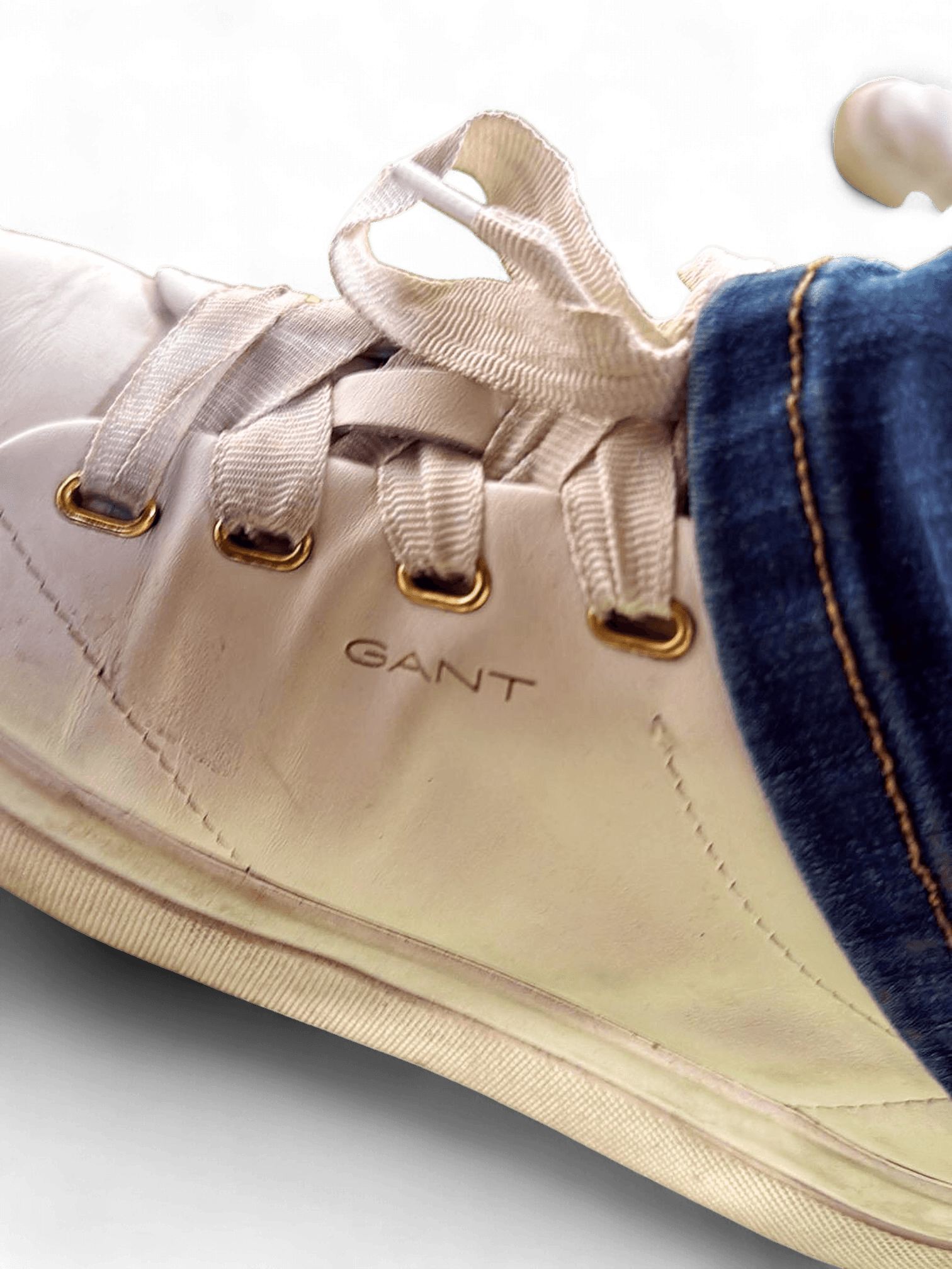 GANT White Leather Sneakers - Casual Low-Top Shoes 2