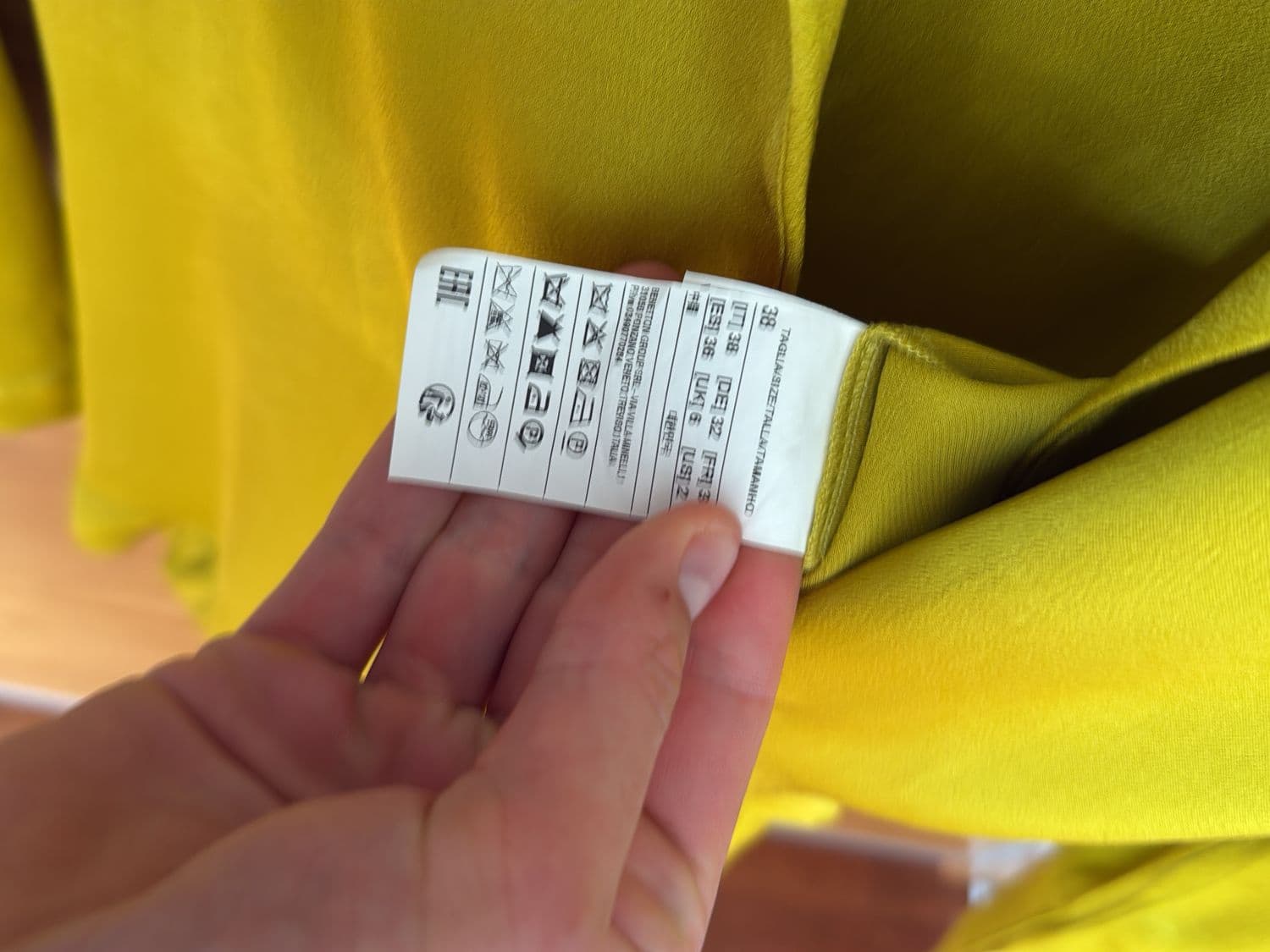 United Colors of Benetton Yellow Blazer - Elegant Satin-like Jacket 3