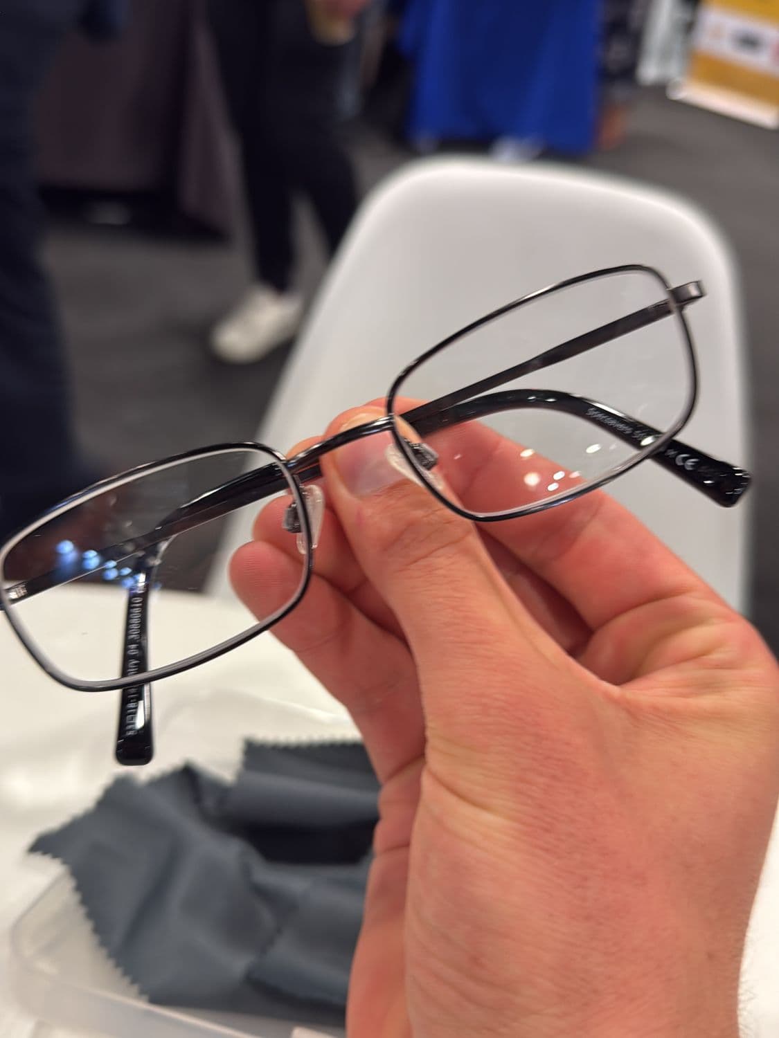 Black Metal Frame Eyeglasses with Clear Lenses and Case 2