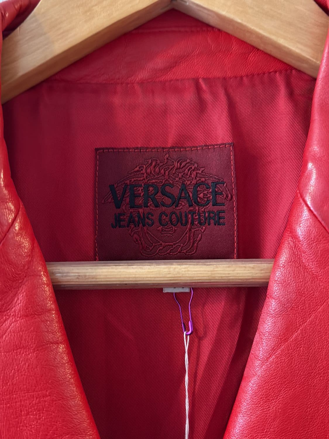 Versace Jeans Couture Red Leather Jacket mit Gürtel 2
