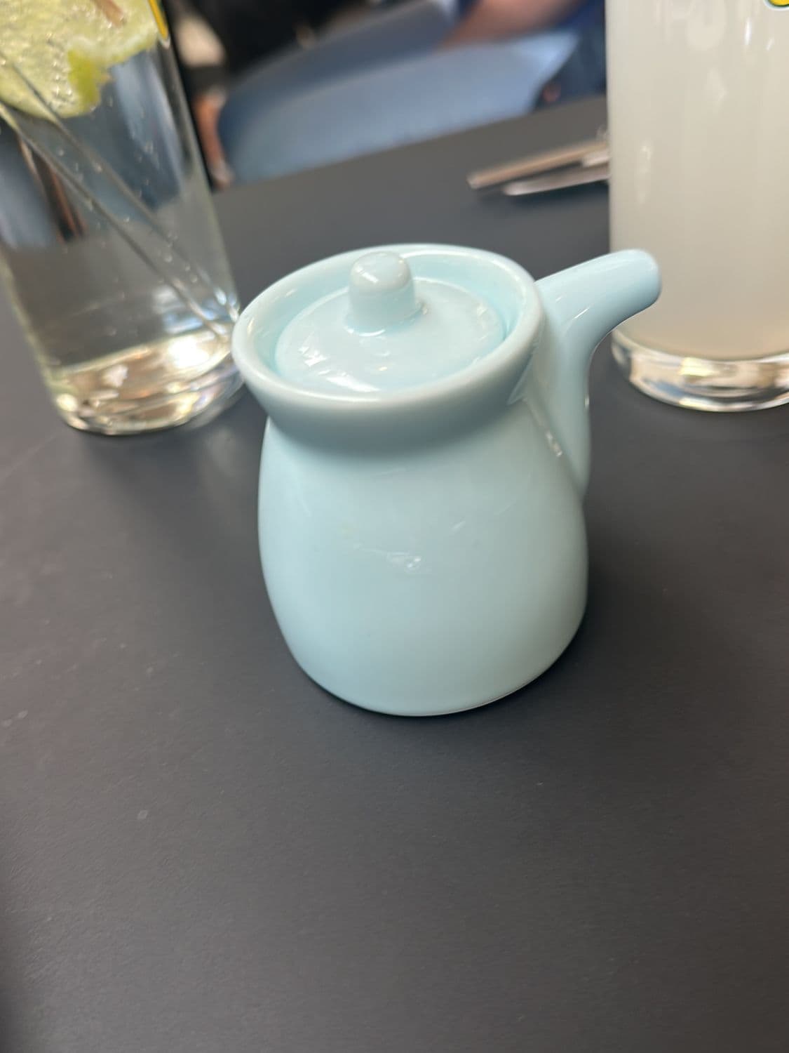 Ceramic Light Blue Soy Sauce Dispenser with Lid 2