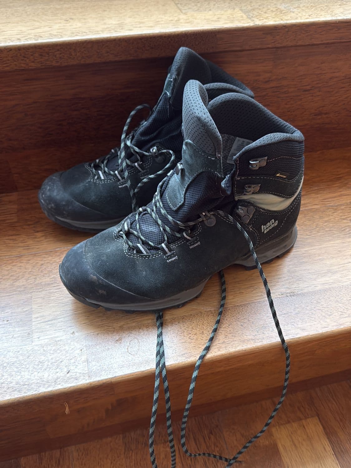 Hanwag Tajo GTX Hiking Boots - Black Leather Outdoor Footwear 2