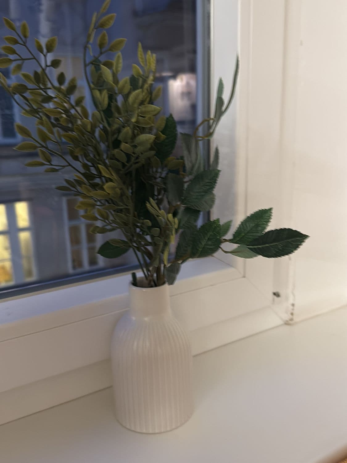 White Ribbed Ceramic Vase - Modern Minimalist Home Decor 1