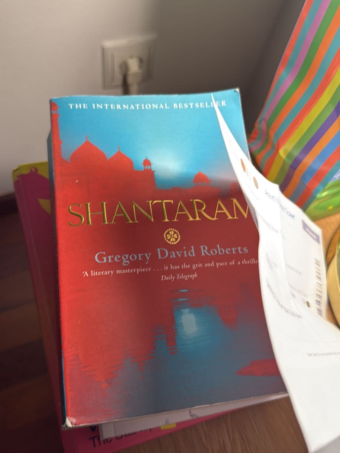 Shantaram by Gregory David Roberts - International Bestseller