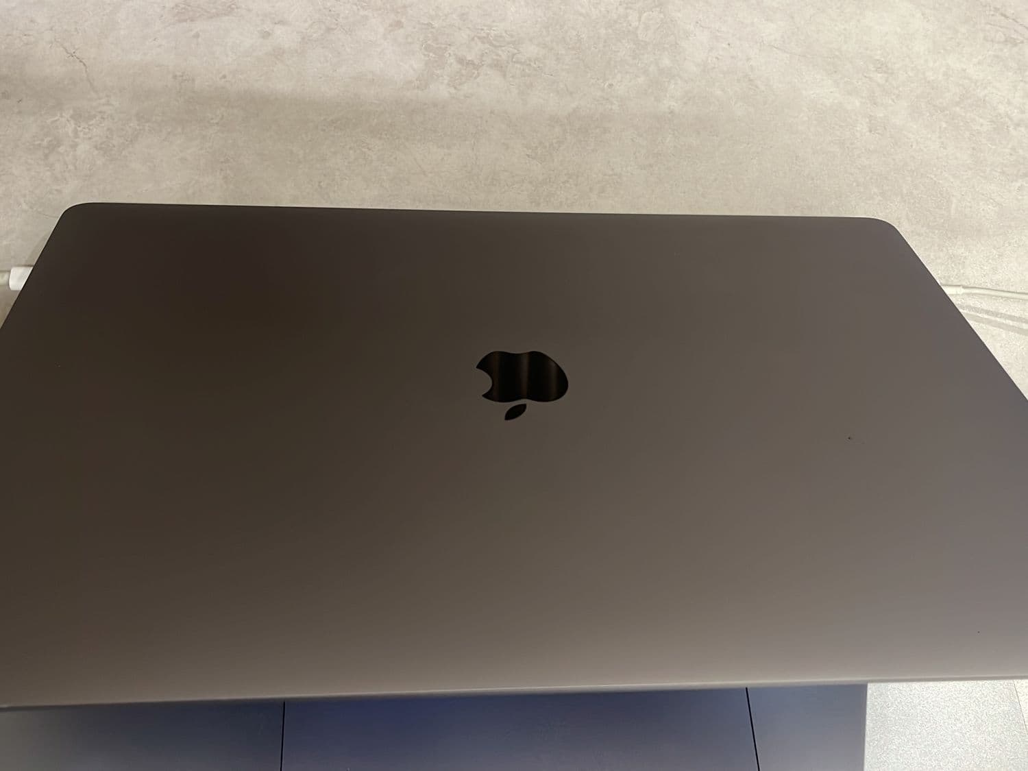 Apple MacBook Pro - Space Grey 2
