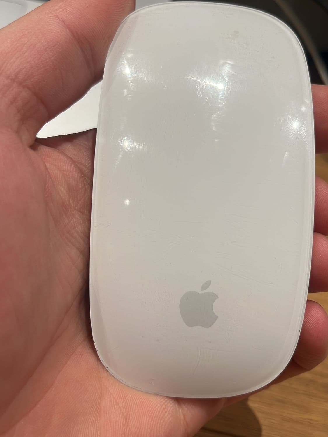Apple Magic Mouse - White/Silver Wireless Bluetooth Mouse
