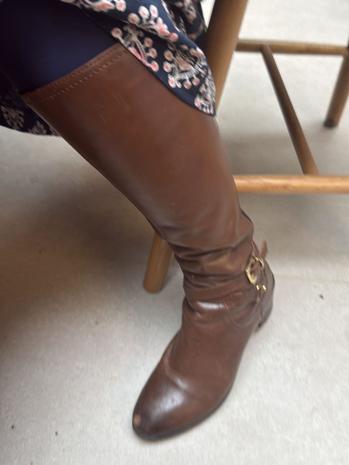 Pavers Brown Leather Knee High Boots - Size 6 - very high boots much leathery super wow def recommend 2