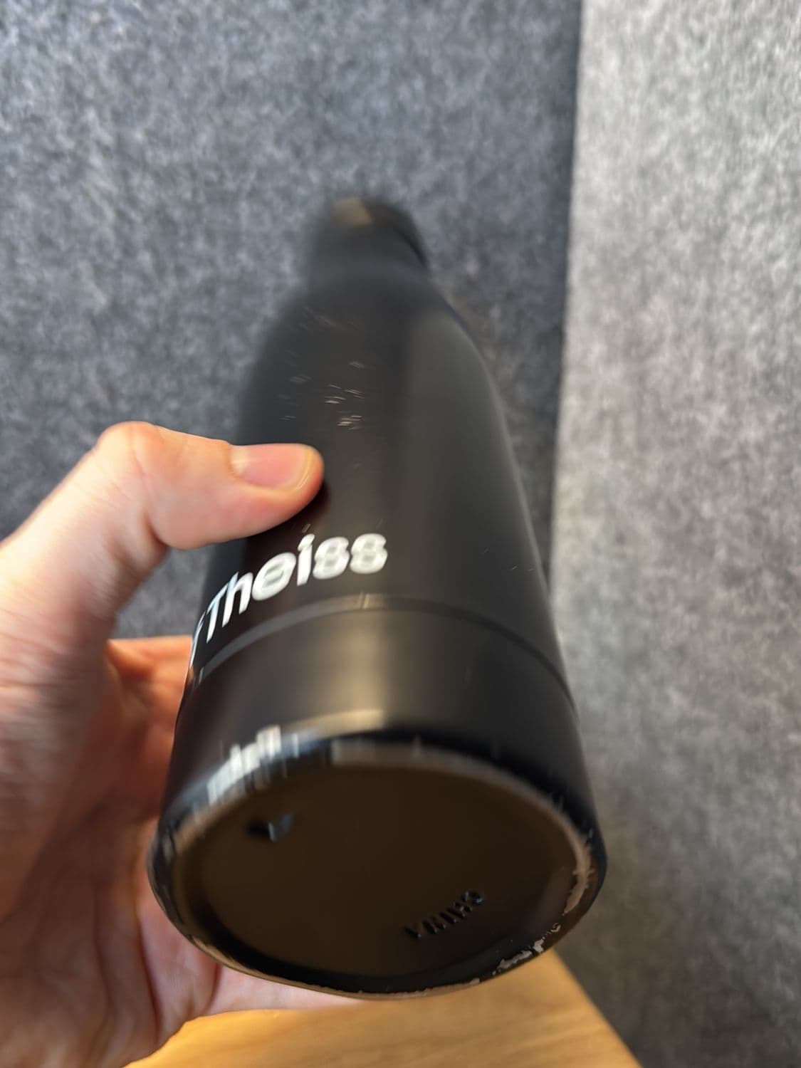 Wolf Theiss Insulated Aluminium Water Bottle - Black 3