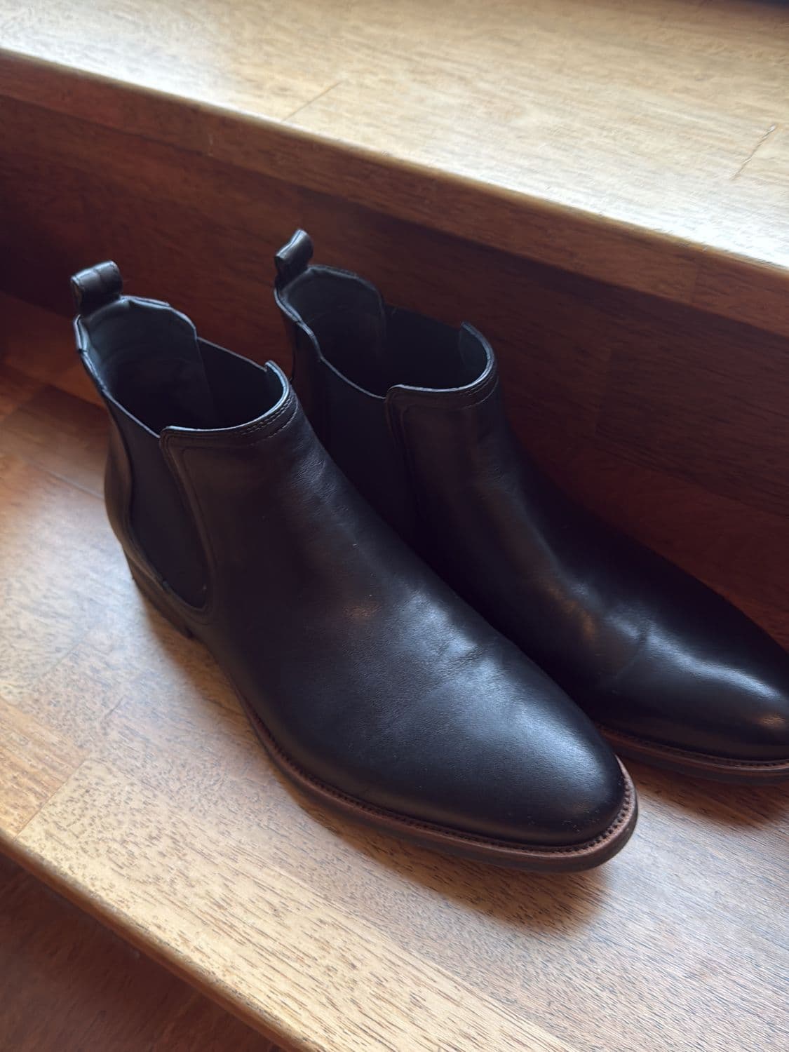 Black Leather Chelsea Boots - Size 44