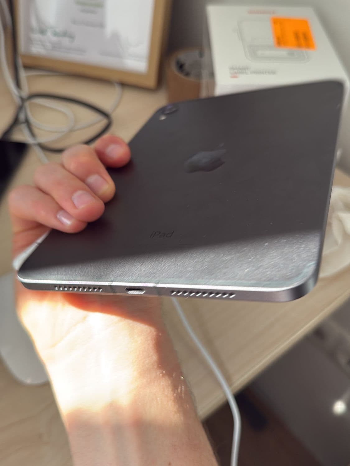 Apple iPad mini (6th Gen) 64GB Space Grey - Good Condition 3